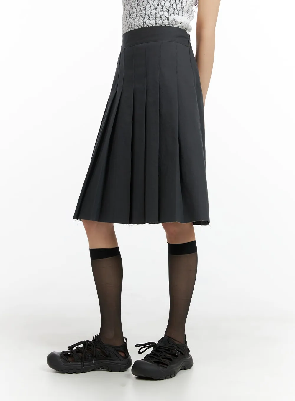 Basic Pleated Midi Skirt CM413