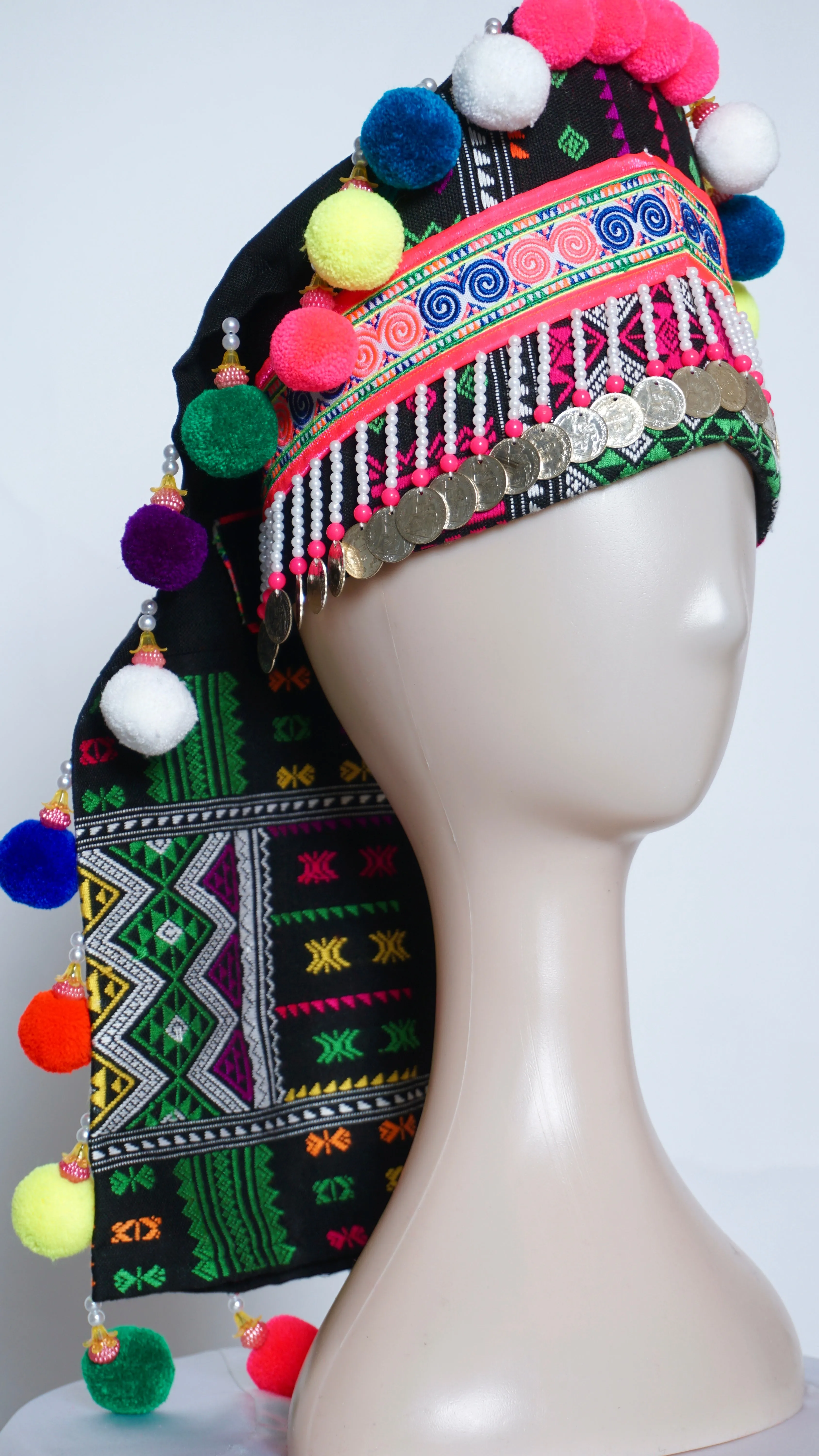 *Hmong Txaij Hat (22"-23")