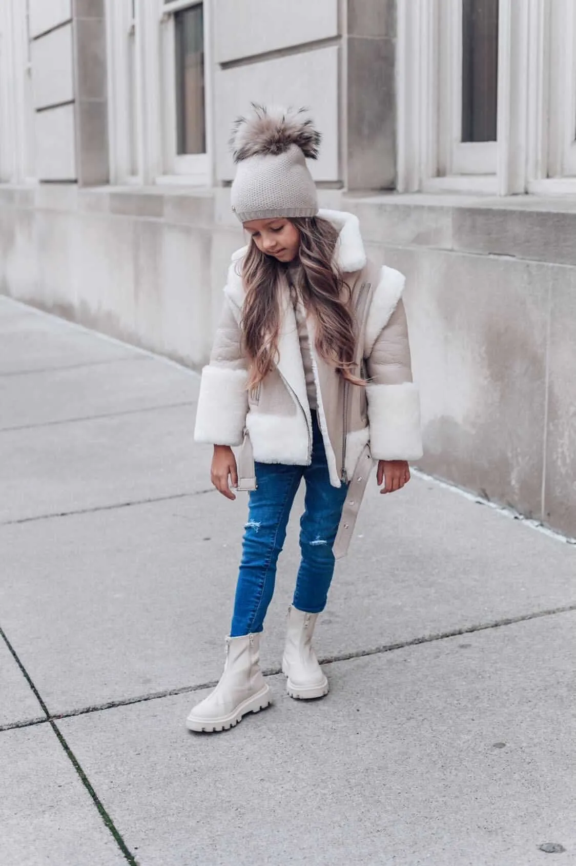 Honeycomb Beige Cashmere Beanie with Beige Pom