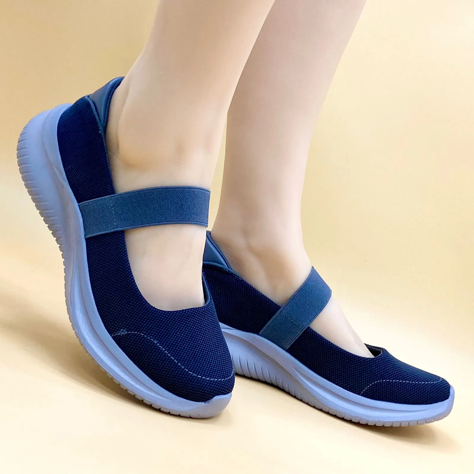 NEW ,  WOMEN FLAT SHOES W727