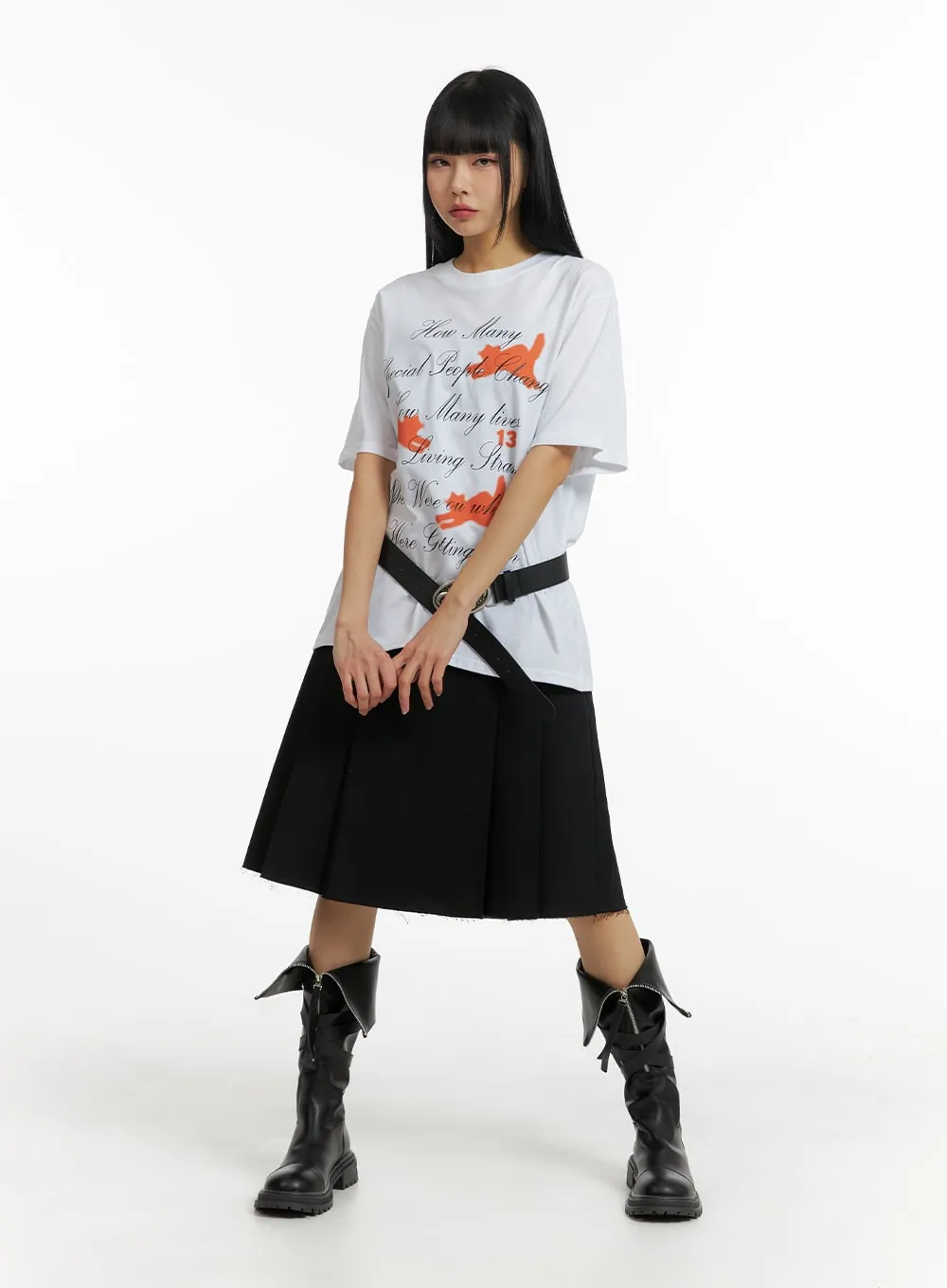 Oversized Graphic Lettering Tee CM406