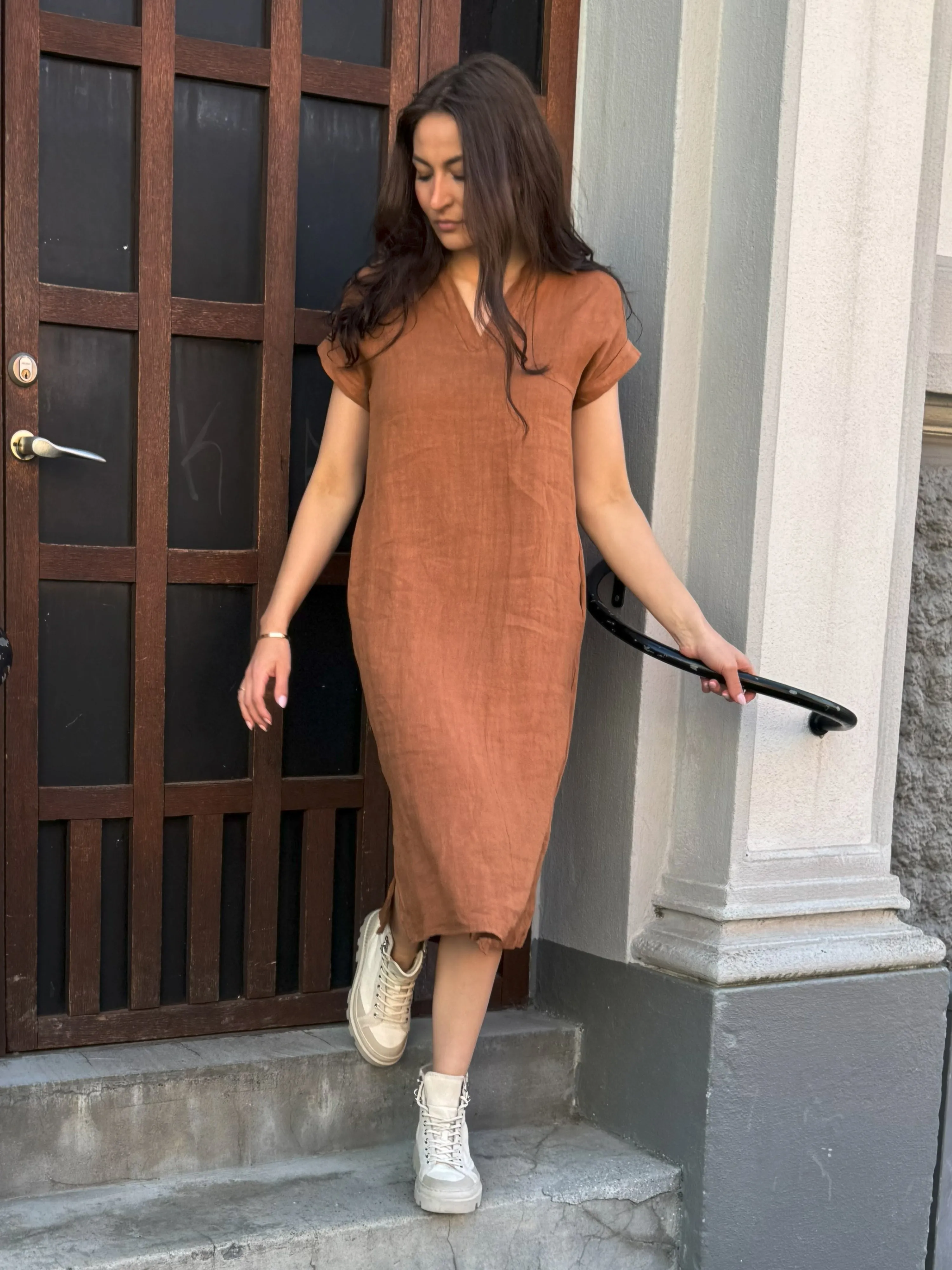 POLETTE Leinenkleid - Mocca Mousse